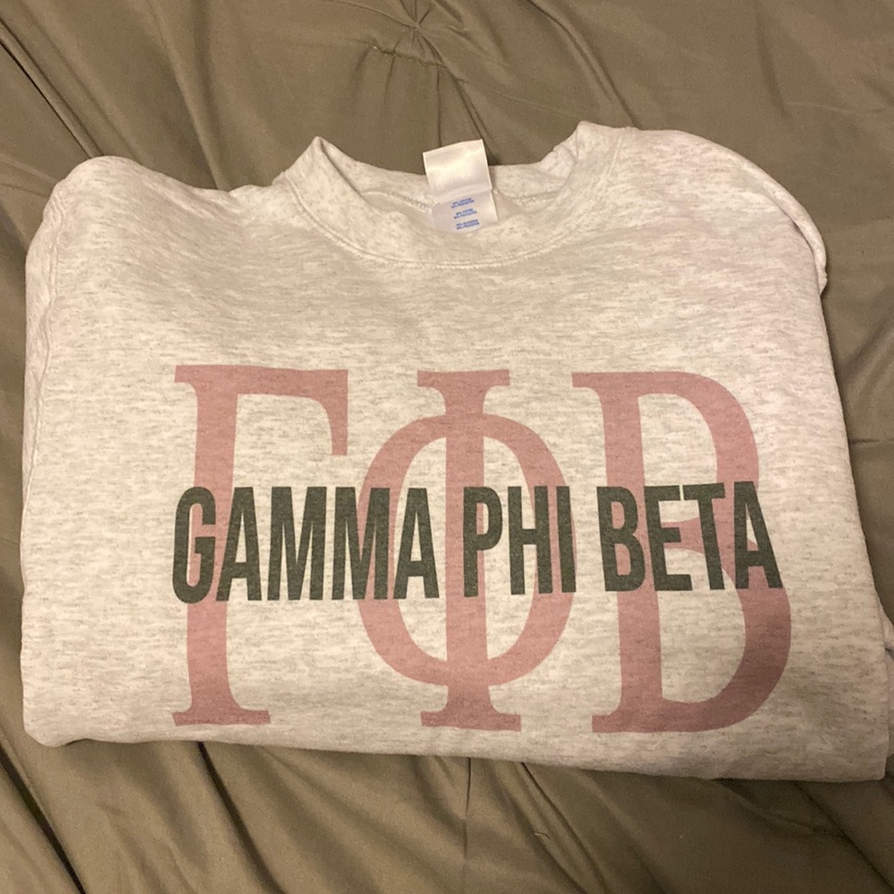 Like new gamma phi beta crew neck sweatshirt!! Size small.